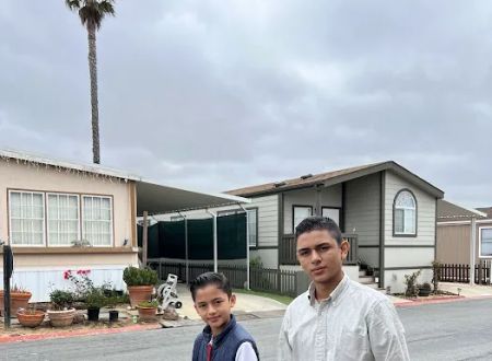 Lamplighter Salinas