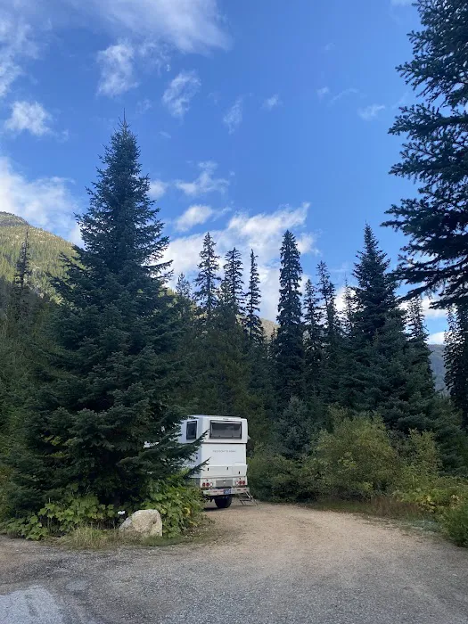 Lone Fir Campground Picture 3