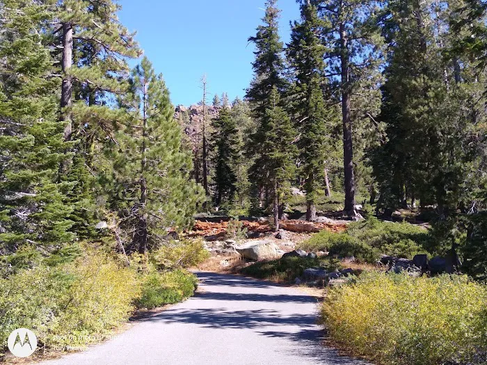 LAKES BASIN Picture 4