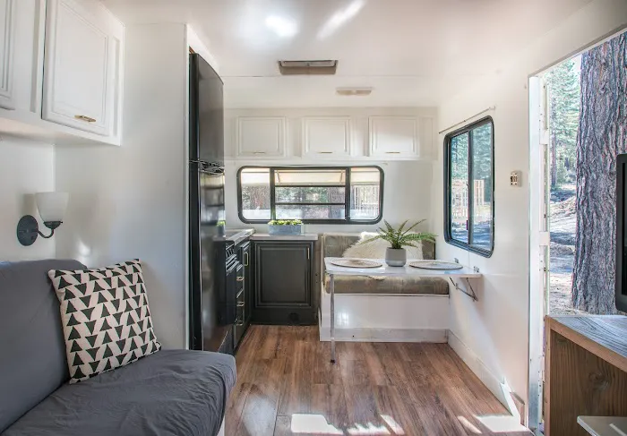 Dream Catcher RV Park & Campground Picture 6
