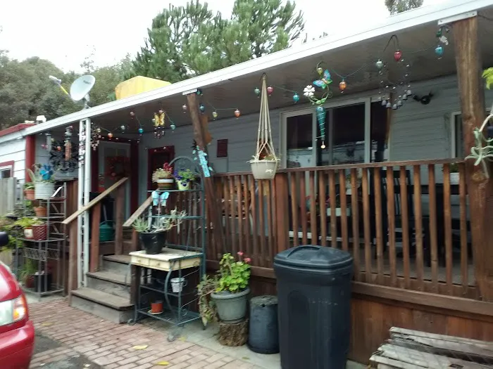 Gold Hill Mobile Home Park Picture 3