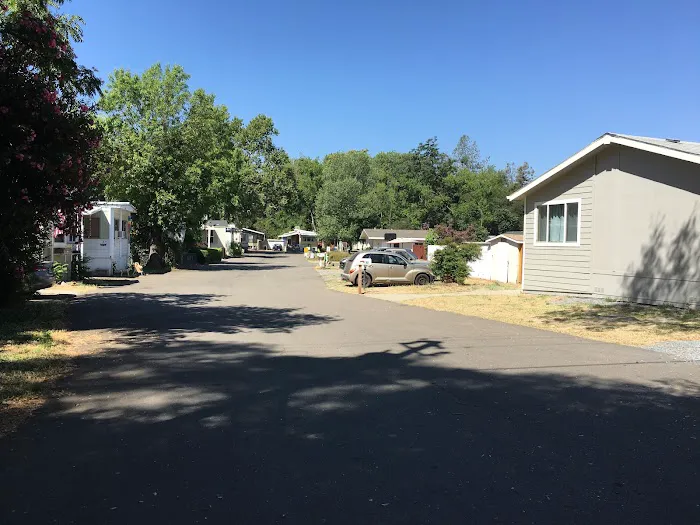 Gold Hill Mobile Home Park Picture 4