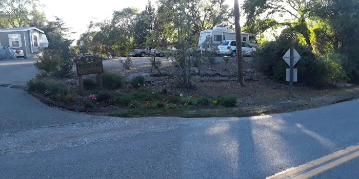 Auburn Mobile Home Village Picture 1
