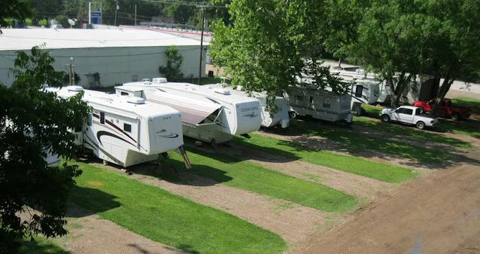 Jones Creek RV Park & Campgrounds Picture 5