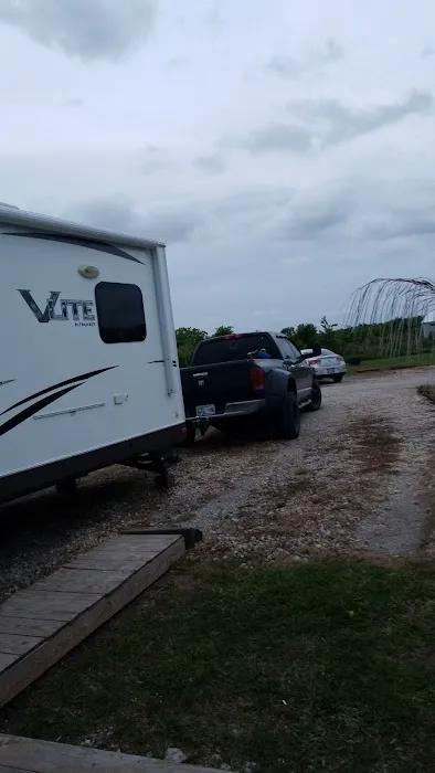 Oasis Mobile Home & RV Park Picture 2