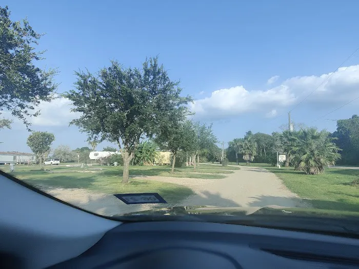 Oasis Mobile Home & RV Park Picture 6