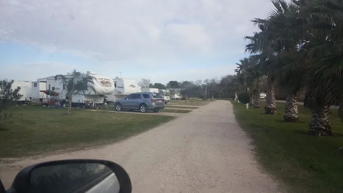 Oasis Mobile Home & RV Park Picture 9