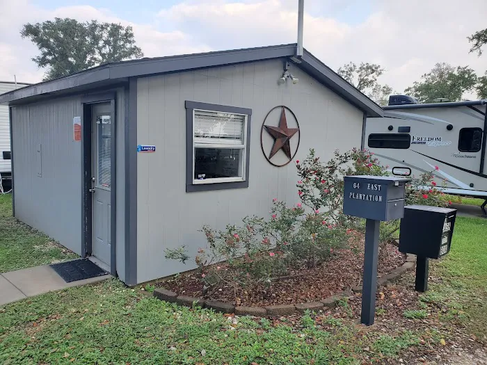 Plantation Oaks RV Park Picture 2