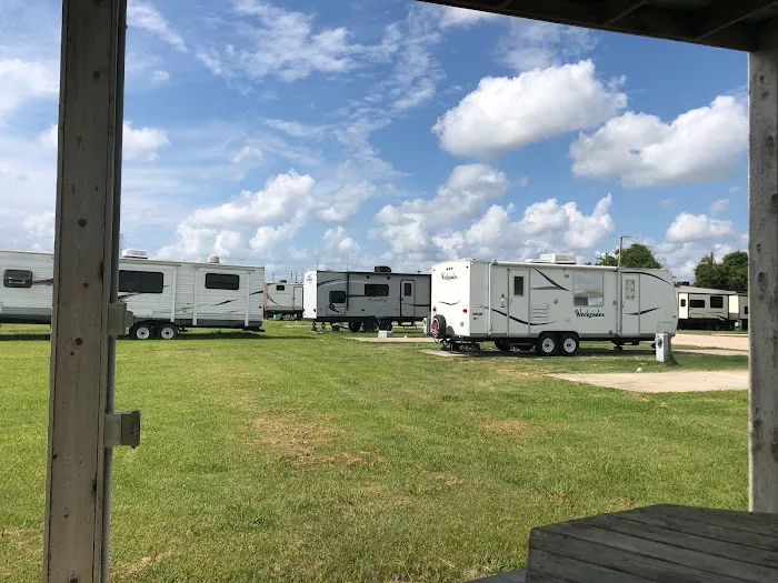 Freeport RV Park Picture 2
