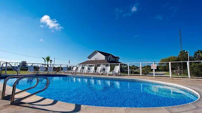 Serendipity Bay RV Resort, Cabins and Marina Picture 5