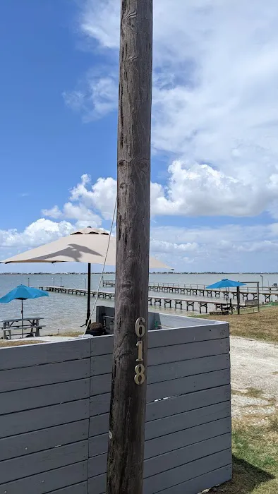 RV on the water Picture 2