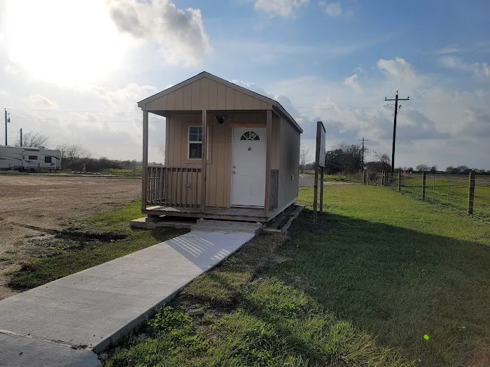 Country Living RV Park Picture 8