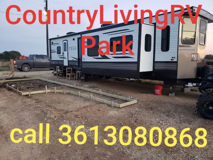 Country Living RV Park Picture 4