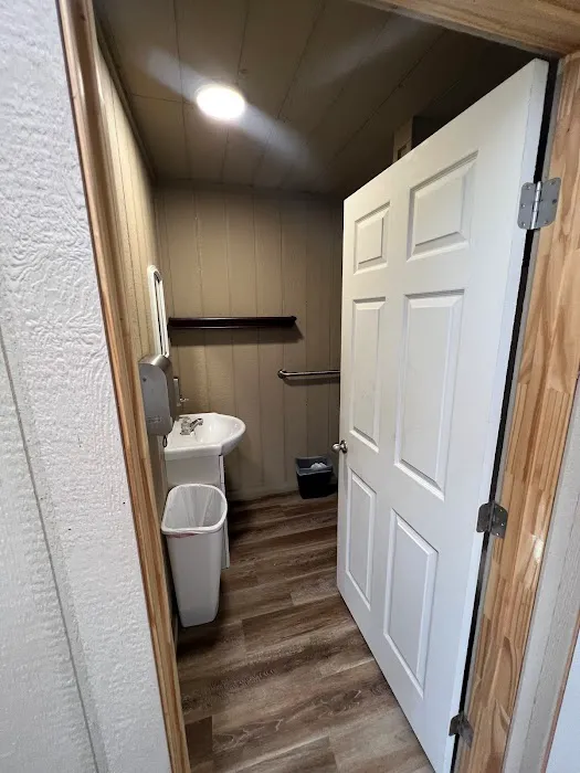 Coastal Bay RV and Cabin Rentals Picture 6