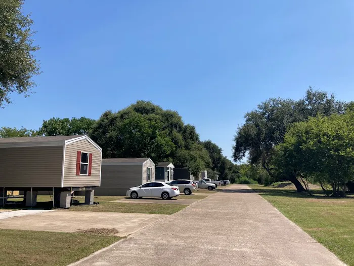 Santa Fe RV & Mobile Home Park Picture 9