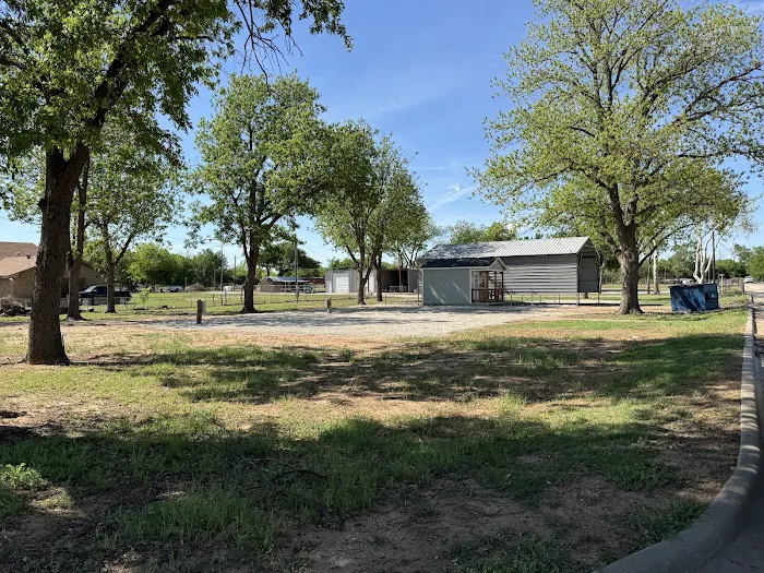 Cedar St RV Park and Apartments Picture 5