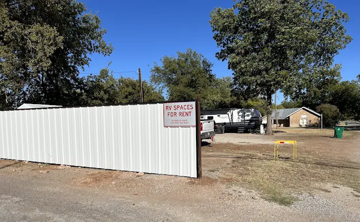 RV SPACES FOR RENT SEYMOUR TX Picture 3