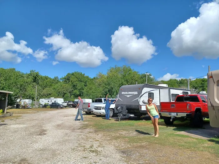 Palm Court RV Park Picture 8