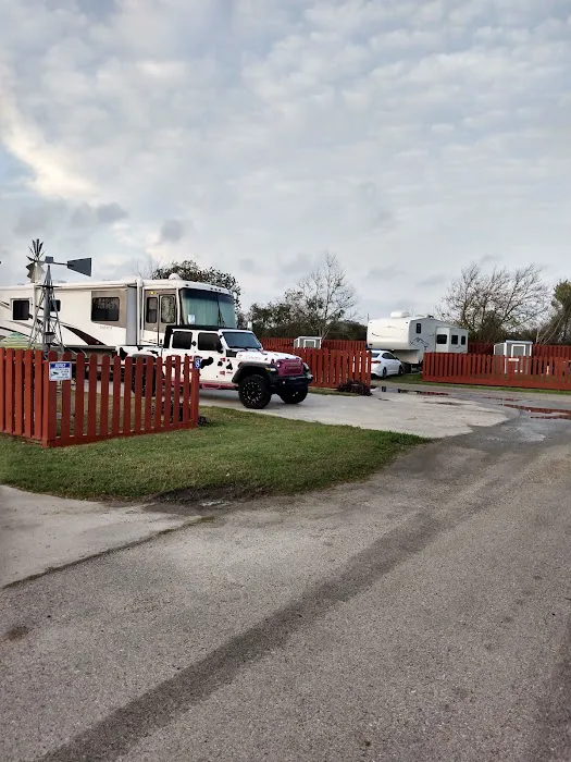Coastal Haven RV Park Picture 4