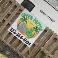 Green Parrot RV Park ico