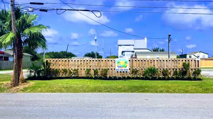 Green Parrot RV Park Picture 9