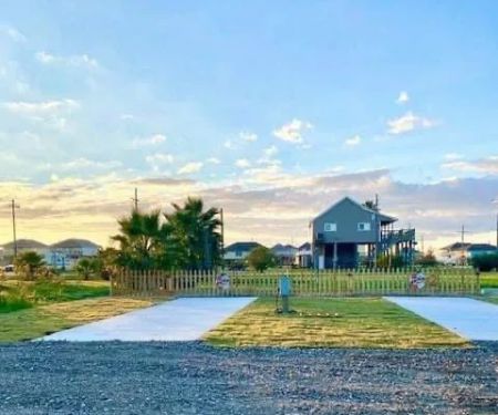 Polly's Folly RV Spots