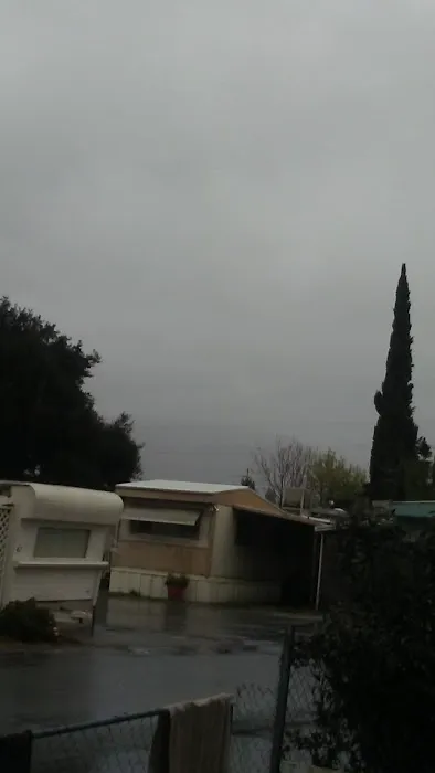 Hitching Post Mobile Home Park Picture 5
