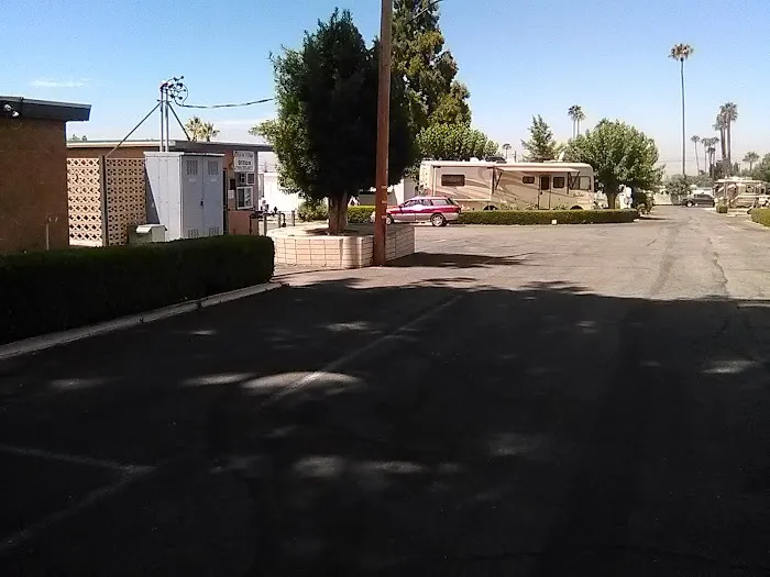 Skyline Village Mobile Home Pk Picture 3
