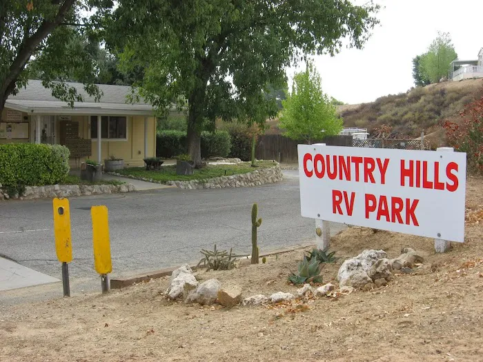 Country Hills RV Park Picture 7
