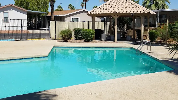 Wigwam Mobile Home Park Picture 4