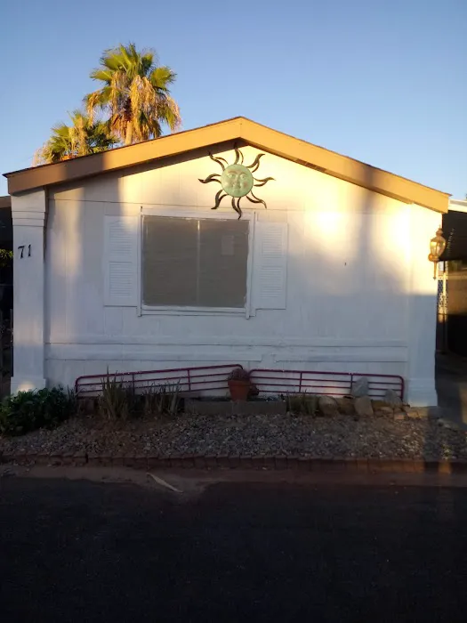 Wigwam Mobile Home Park Picture 3