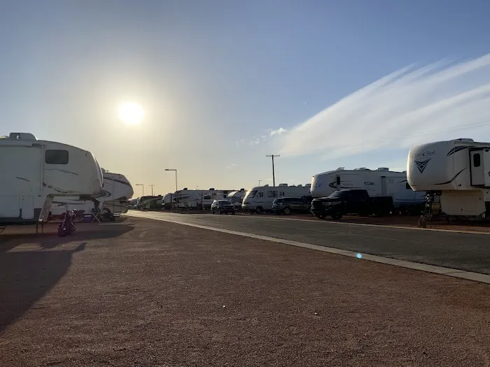 Cotton Lane RV Park Picture 10