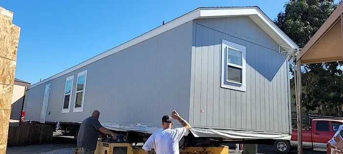 Lazy Wheel Mobile Home Park Picture 3