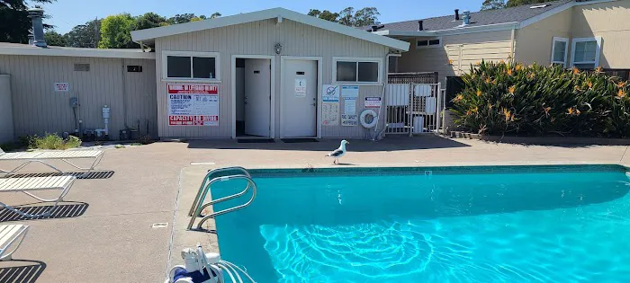 Shoreline Mobile Estates Picture 1