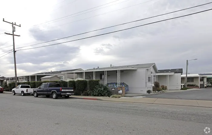 Seaside Mobile Estates Picture 6