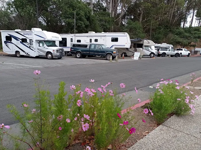 Santa Cruz Harbor RV Park Picture 10