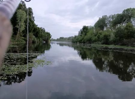 Hunters Resort: Mobile home and RV park. A Riverfront Adult Community