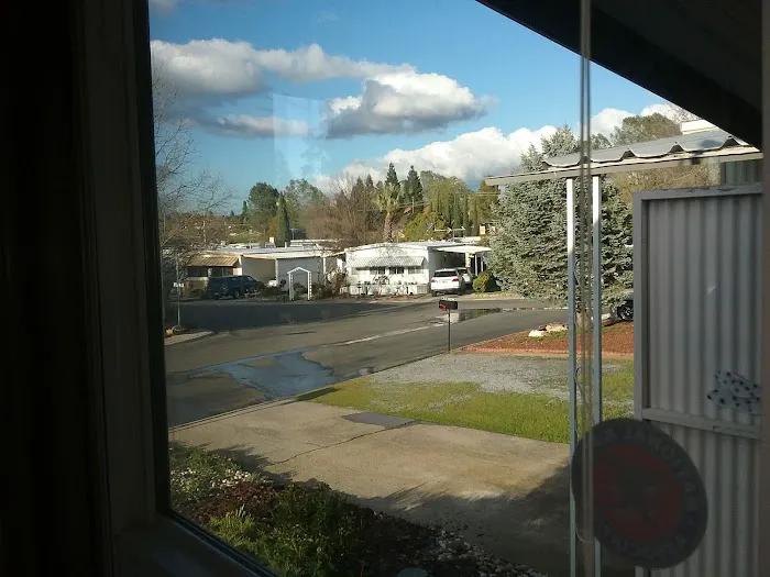 Edgewood Mobile Home Village Picture 7