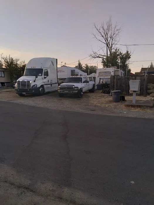 Flanigan Mobile Home Park Picture 1