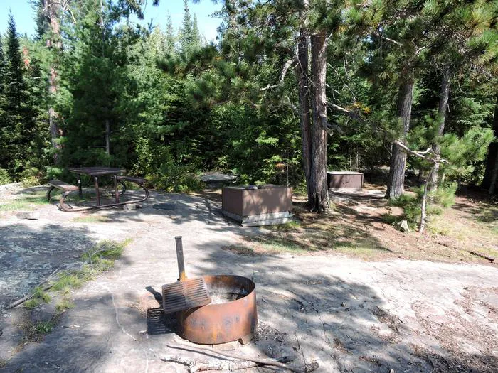 Kettle Portage N16 Campsite Picture 9