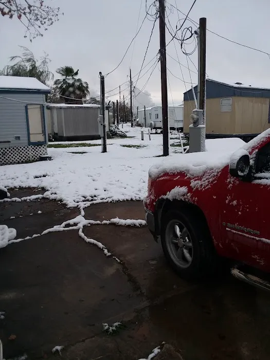Brazos Mobile RV Park Picture 9
