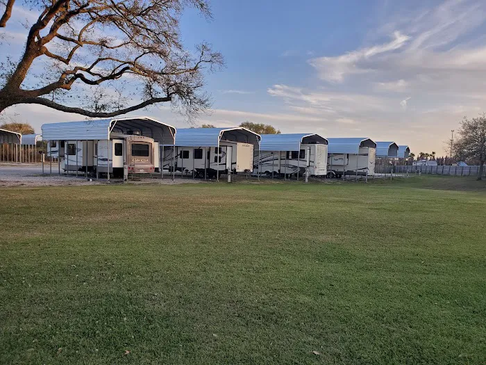 Green Acres Rv Park Picture 7