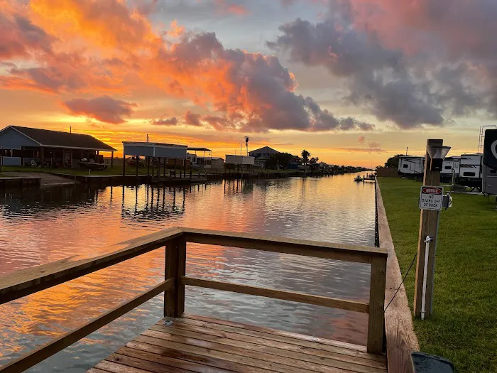 Waterside RV Resort Picture 7