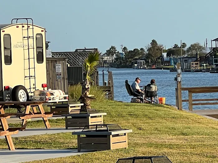 Waterside RV Resort Picture 1