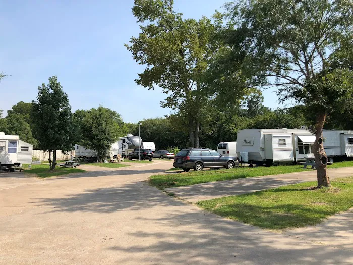 Highland Bayou RV Park Picture 6