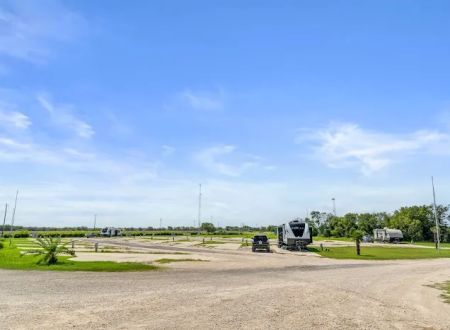 Enchanted Lakes of Edna Rv Park