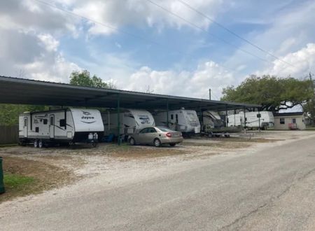 Oak Tree RV Park