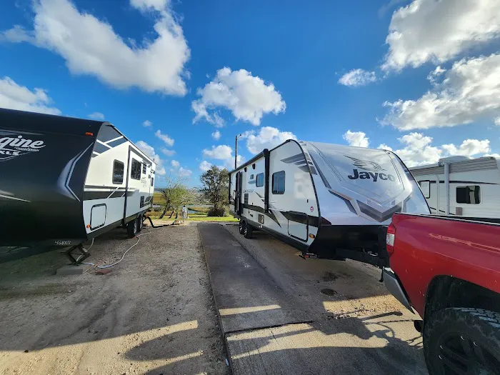 Lavaca Bay RV Park Picture 6