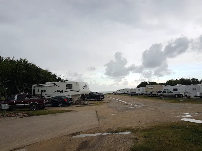 Lonestar RV Park Picture 7