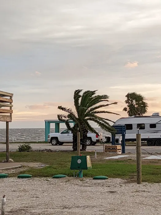 Beside The Bay RV Park Picture 3
